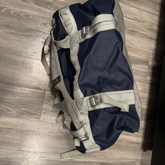 The North Face Basecamp Duffle Bag - Picture 7 of 13